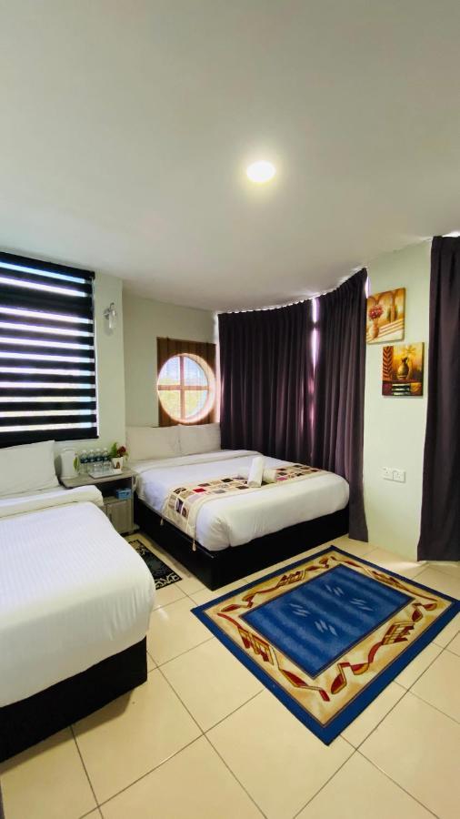 Milvus Hotel Kuah Exterior photo