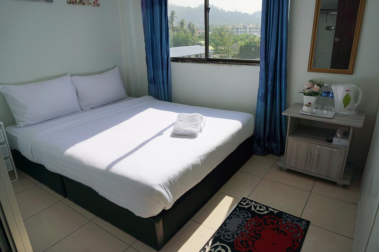 Milvus Hotel Kuah Exterior photo