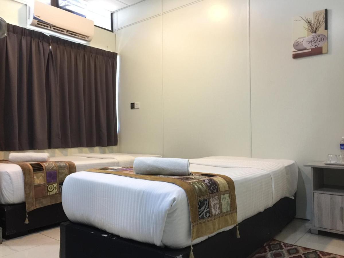 Milvus Hotel Kuah Exterior photo